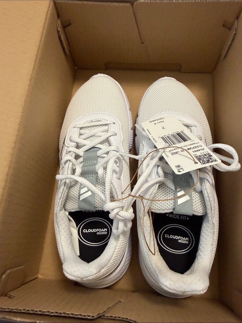 Women’s White Cloudfoam Comfort Running Shoes